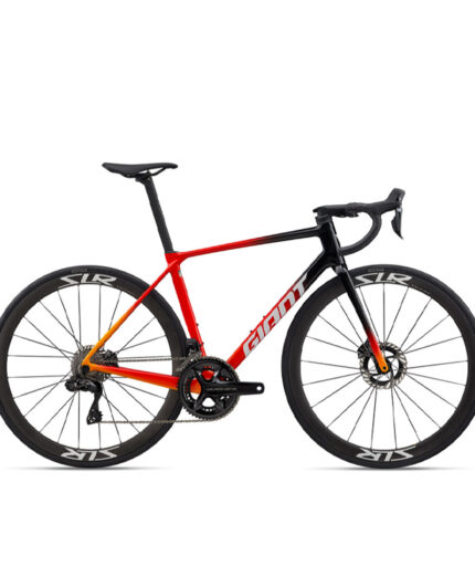 La Giant TCR Advanced Pro (Dura Ace) costa 7.999 euro