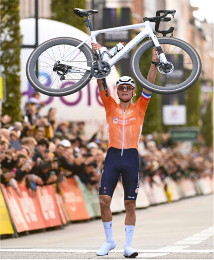 Nel 2024 a Leuven, invece, Van der Poel porta al successo una Canyon Grail da gravel