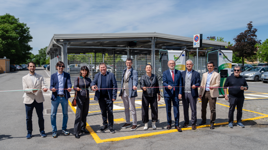 Gessate, bicistazione, ricarica elettrica, moto