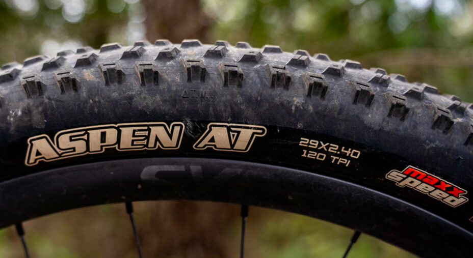 Per gli Aspexn AT, Maxxis ha previsto la carcassa da 120 TPI EXO TR e mescola Maxxspeed