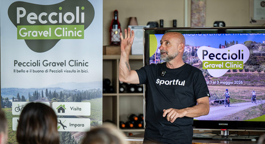 Paolo Bettini è stato l'ospite speciale e protagonista della Prova Speciale di regolarità (foto Michele Ghisoni)