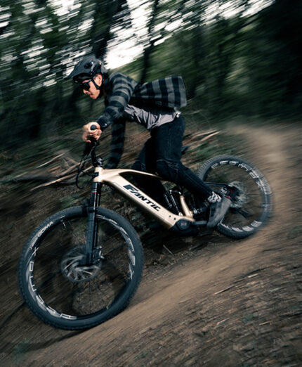 Due e-mtb Fantic votate al divertimento puro, si chiamano Sierra e Ridge