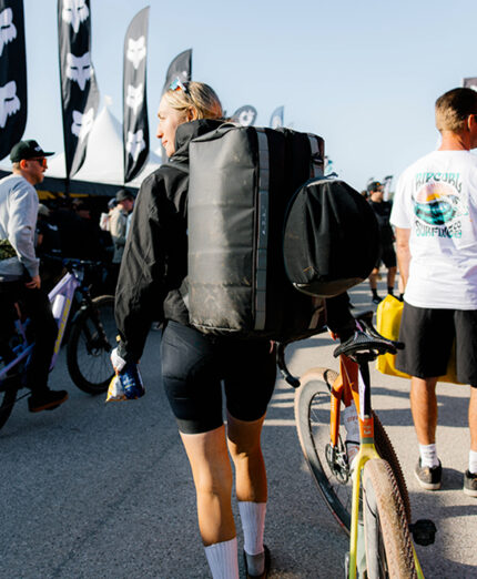 Assos e Db (Deuchebags), una collaborazione di stile e qualità