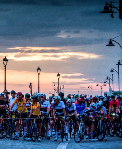 Chase the sun, da Cesenatico a Tirrenia