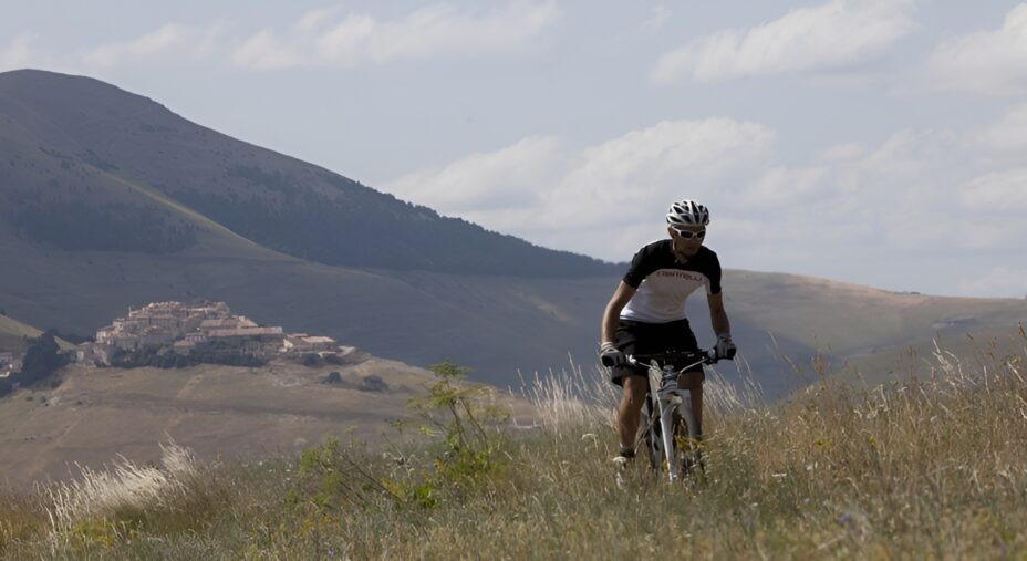 Bikeinumbria, Umbria, Tre piani di Castelluccio di Norcia, Sibillini