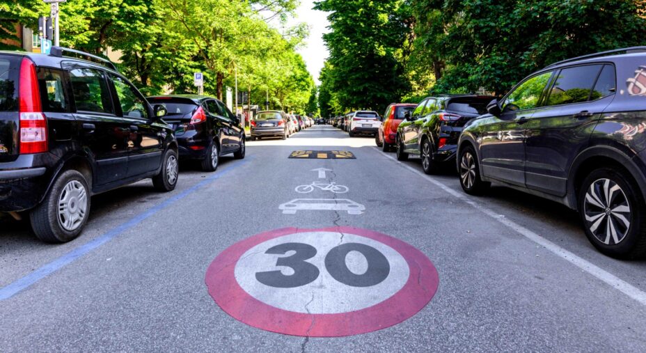 Bologna 30 Assessore Campaniello