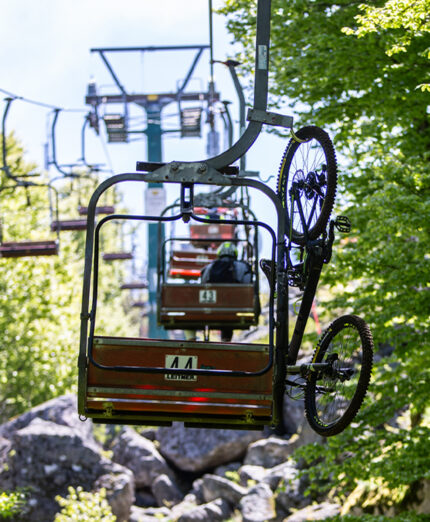 Fondamentale e molto gradito è il servizio seggiovia per downhill ed enduro