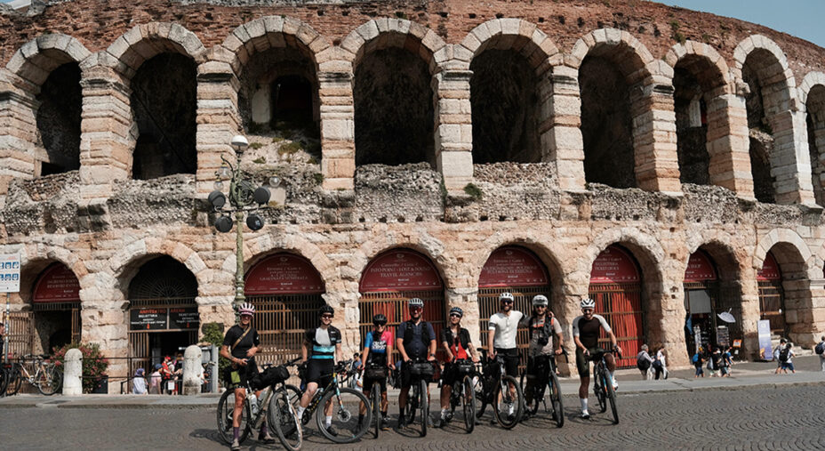 Una pedalata in due tappe dalla sede Bergamont fino a Villa Contarini, con soste ciclo-culturali