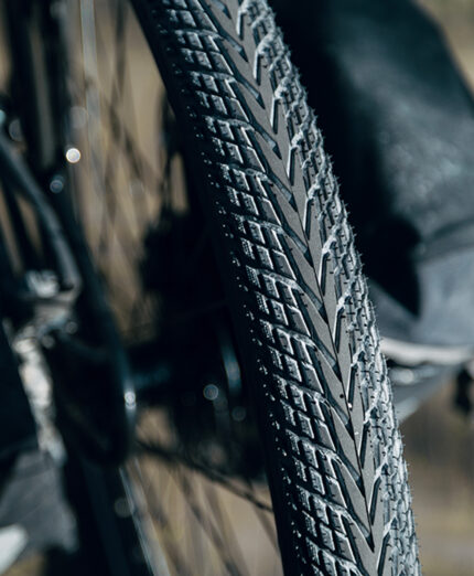 Almotion e lo pneumatico da cicloturismo e trekking più sportivo nel catalogo di Schwalbe