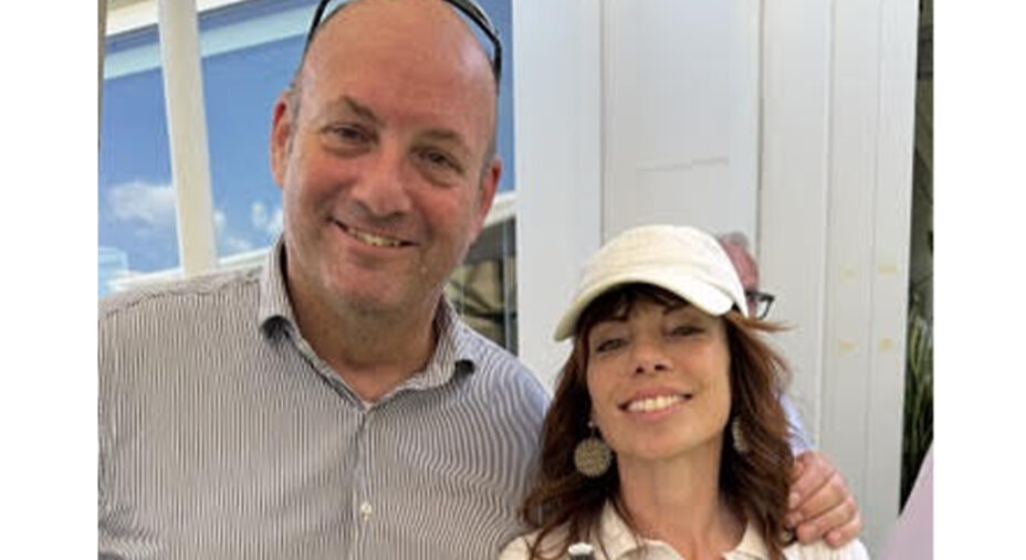 Giuliano Vantggi e Marina Montedoro a Ca' del Poggio durante il passaggio del Giro d'italia 2026