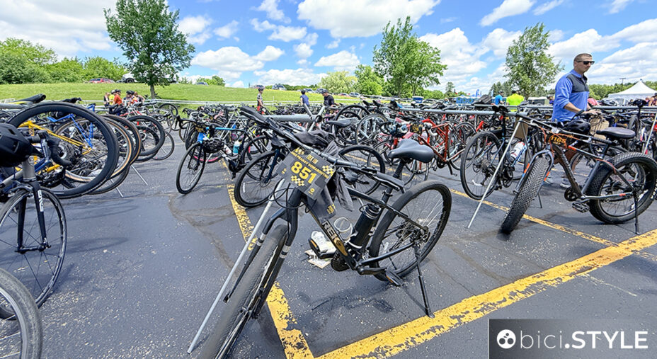 Pedalare in America, tra pannolanza, full gas e rispetto per il ciclista