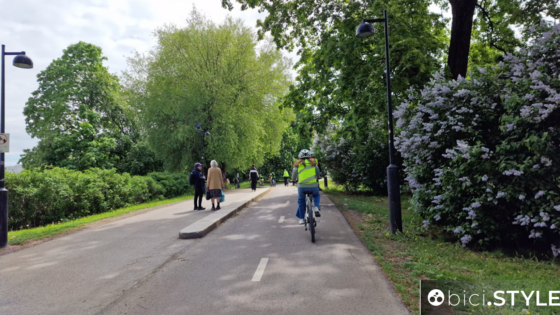 Helsinki, corsia ciclabile e pedonale separate