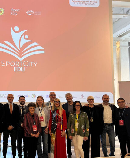 Daniela Isetti (terza da destra), Assessora allo Sport di Salsomaggiore Terme con le altre autorità all'inaugurazione di SportCity Edu