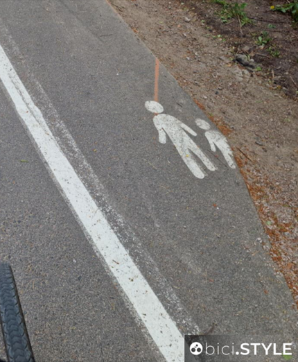 Helsinki, corsia ciclabile e pedonale separate