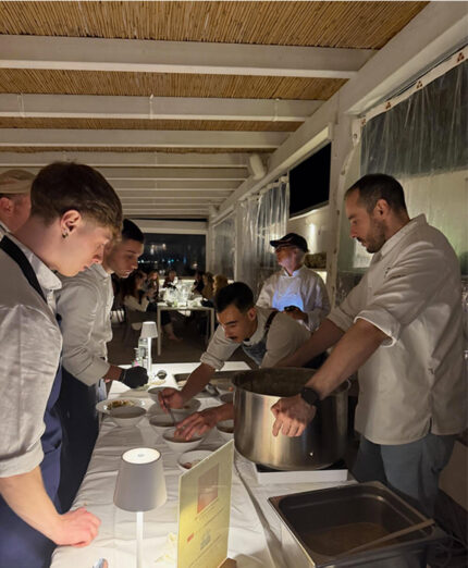 L'Opening Party del Natural Village Resort è stato affidato alle mani di cinque chef