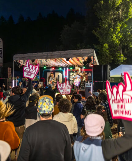 L'apertura è stata anche concerti e birra: una vera Coachella della MTB (foto Paganella Bike Park)