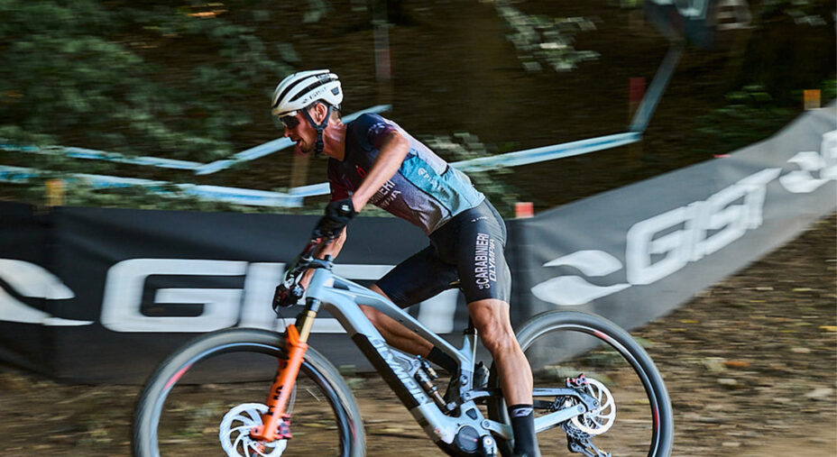 Il neocampione italiano E-mtb Daniele Braidot in azione sulla sua Olympia Hekton