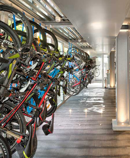 Bike hotel, noleggi bici, strutture enogastronomiche, negozi. Tanti obiettivi sui quali investire (foto Hotel Dory)