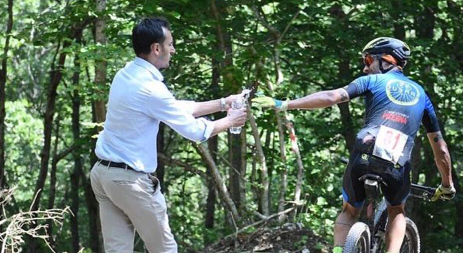 A sinistra Tommaso Natalucci, titolare del Leonessa Bike Experience, molto impegnato nella promozione del territorio
