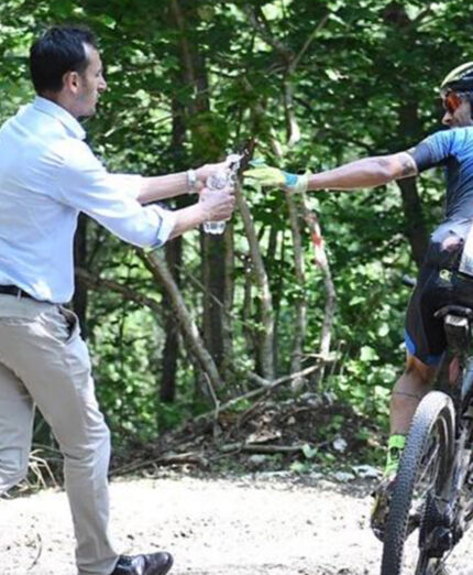 A sinistra Tommaso Natalucci, titolare del Leonessa Bike Experience, molto impegnato nella promozione del territorio