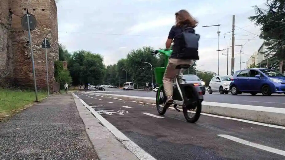 Alle Mura Aureliane una ciclabile speciale. Roma sta cambiando?
