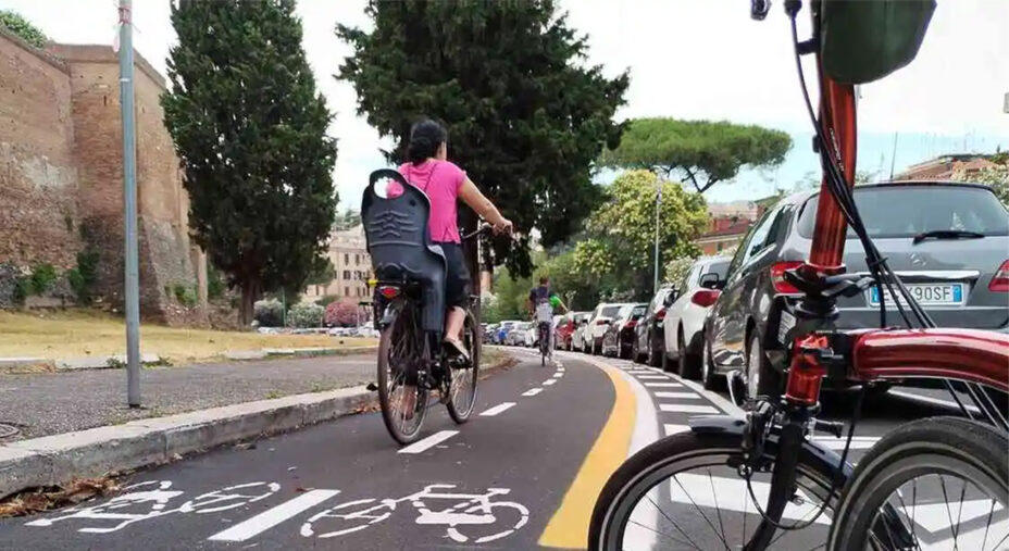 Sin dal suo primo giorno, la ciclabile delle Mura Aureliane è stata subito percorsa da bici, mostrando la sua utilità