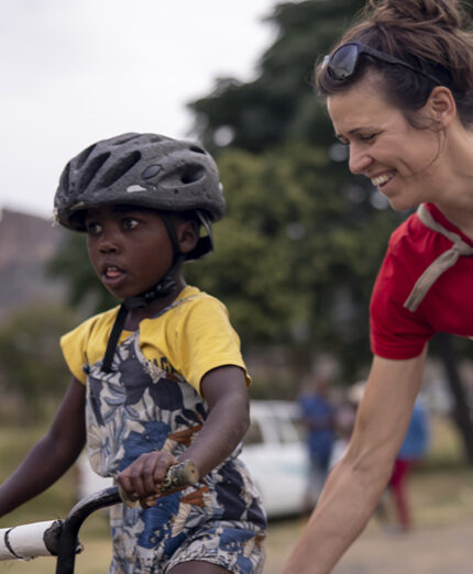 L'azienda spagnola ha un lungo rapporto di sostegno all'uso della bici in Africa