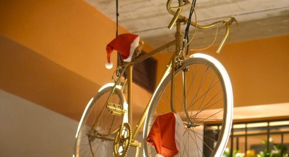 Nel ristorante Miȩdzyzdroje Bistro Rowerek i lampadari hanno anche la forma di una bicicletta