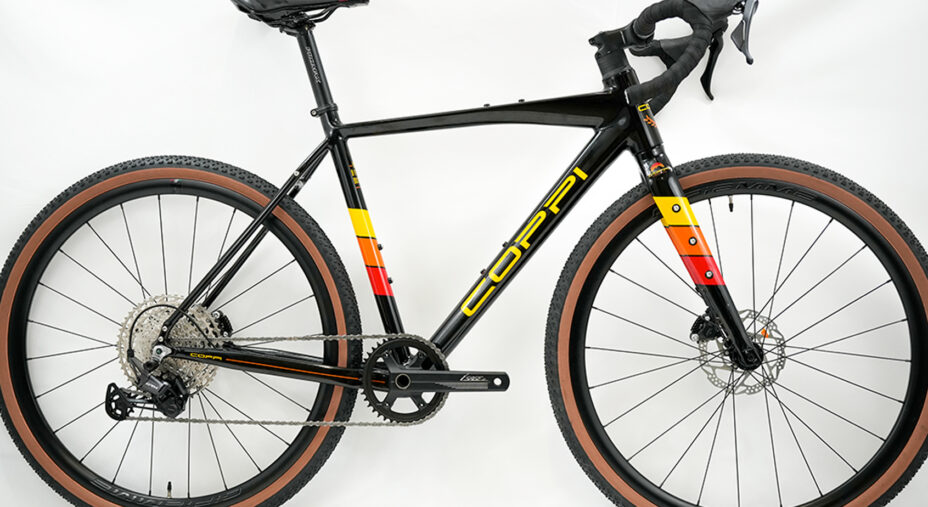 Il gravel interpretato da Coppi biciclette porta il nome Grantour GT1