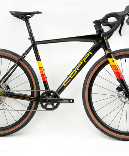 Il gravel interpretato da Coppi biciclette porta il nome Grantour GT1