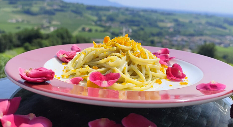 Spaghetti con la bottarga, altra specialità lagunare