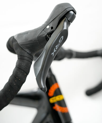 Il gravel interpretato da Coppi biciclette porta il nome Grantour GT1