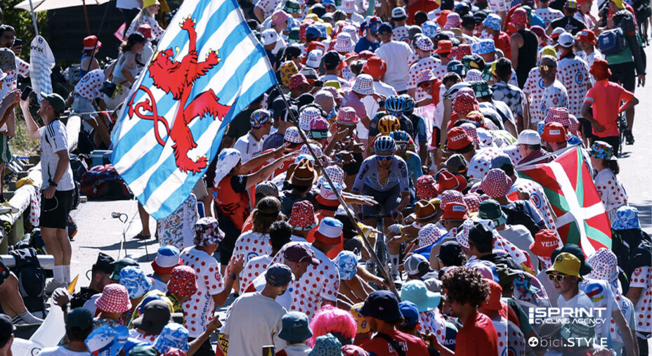 TIFO Alpe d Huez