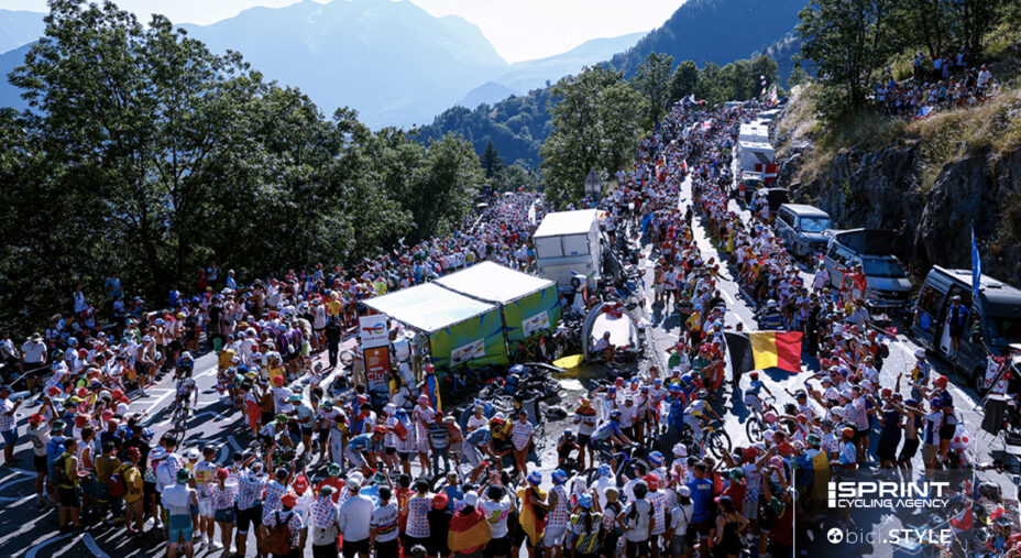 TIFO Alpe d Huez