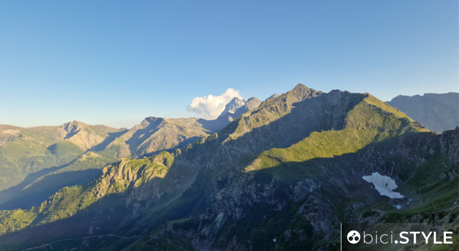 Monviso. vista dal rifugio Barant, Upslowtour
