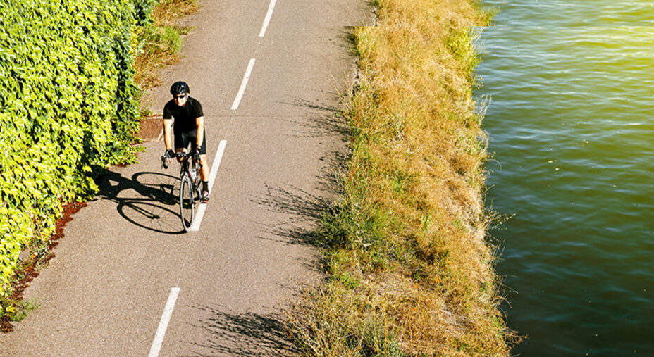 Il ciclismo, praticato con raziocinio e senza estremi, è terapeutico per l'ipertensione (depositphotos.com)