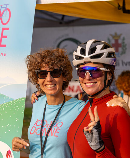 Paola Gianotti e Stefania Andriola, giornalista e ciclista (foto Luca Costanzo)