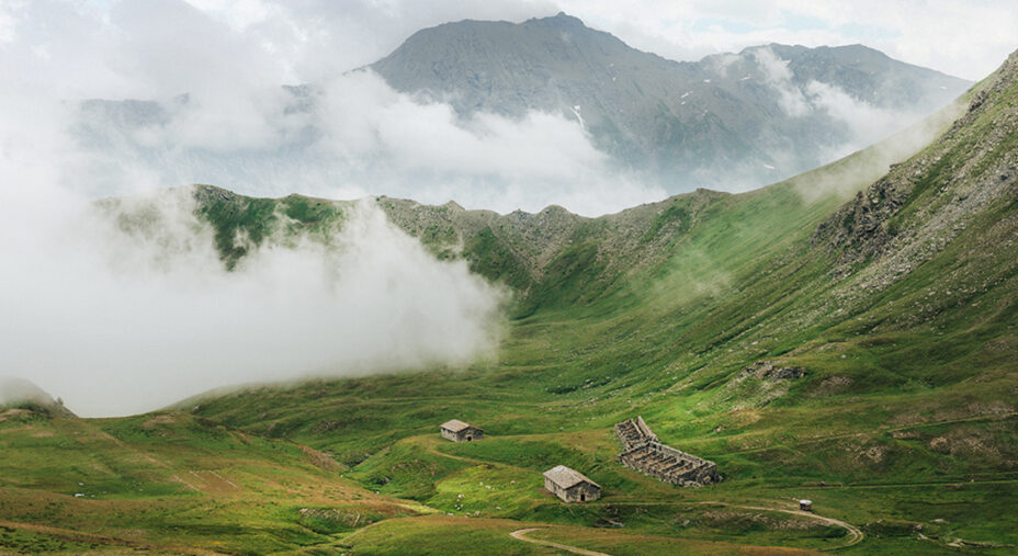 Si incontrano scorci davvero impattanti, la montagna ti lascia davvero a bocca aperta (foto Federico Ravassard)