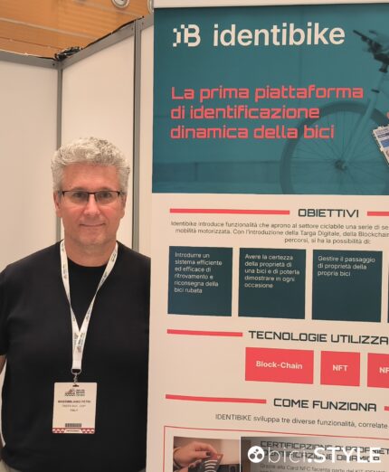 Identibike, targa digitale furto biciclette rubate, bici rubata