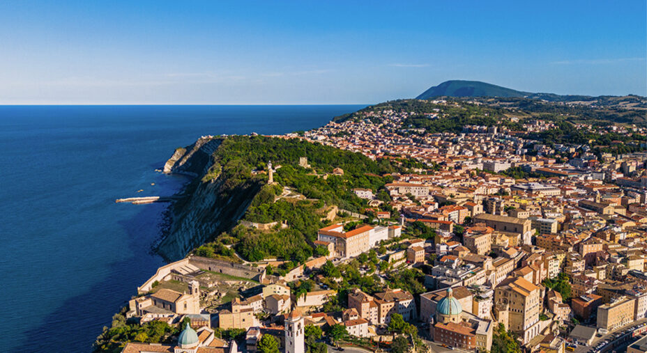 Ancona e il Biciplan, per ridisegnare la città a misura di bici