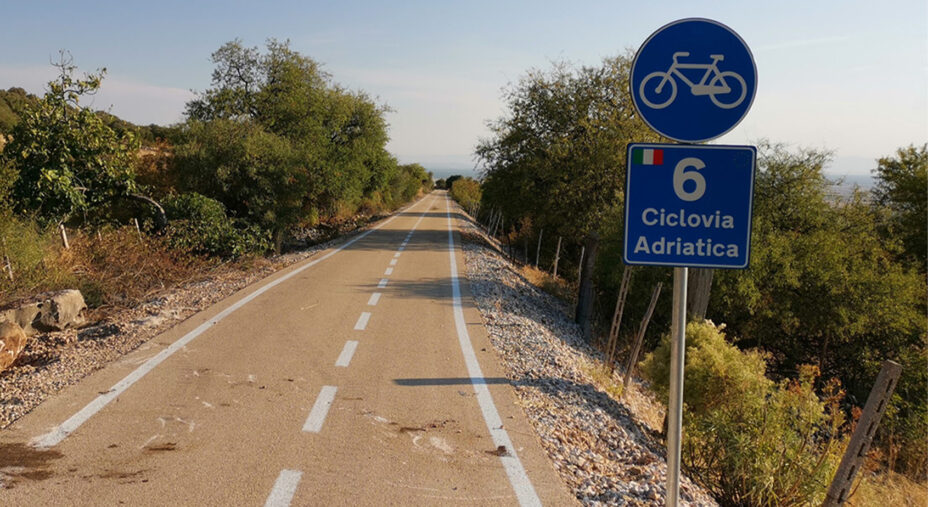 La Ciclovia Adcriatica vuole essere un percorso che collega il Nord al Sud, con oltre 1.300 chilometri