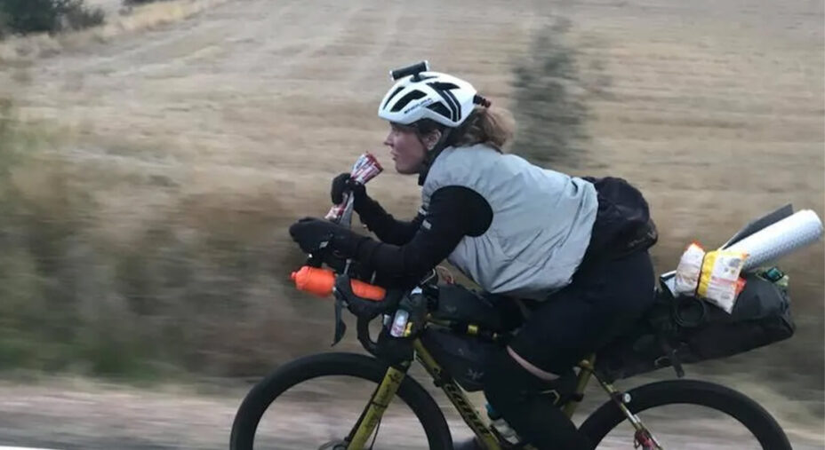 La scozzese detentrice del record Jenny Graham, che nel 2018 ha completato il giro in 124 giorni e 11 ore (foto Guinness)