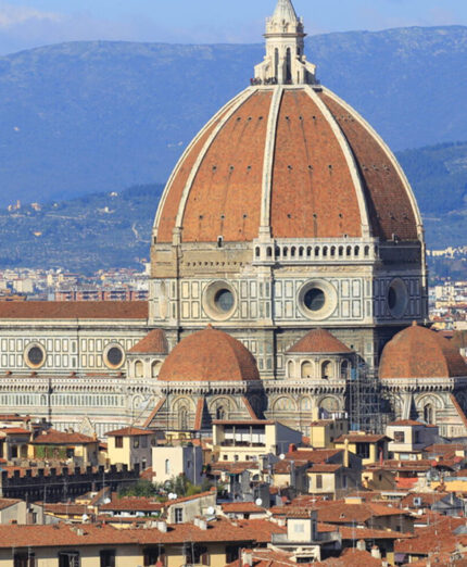 Firenze vedrà all'inizio il passaggio della randonnée attraverso Piazza Michelangelo