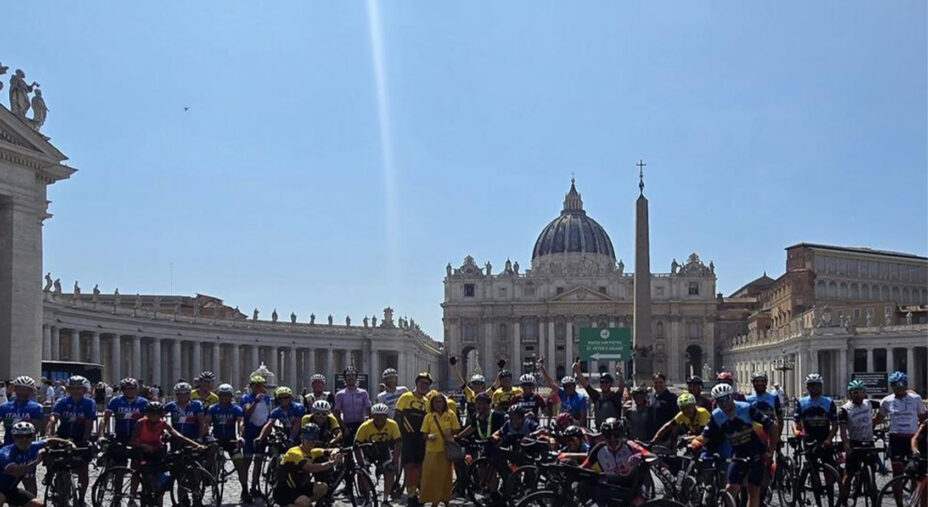 Al Vaticano il giro di boa della Firenze-Roma-Firenze, un passaggio immancabile anche per altre randonnée