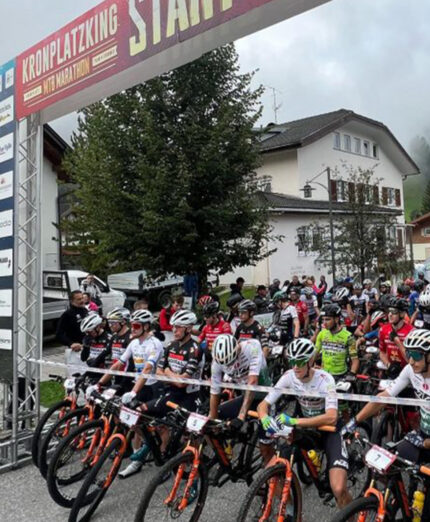 La Kromplatzking MTB Marathon del decennale è stata vinta da Leonardo Paez (COL) e Maria Cristina Nisi