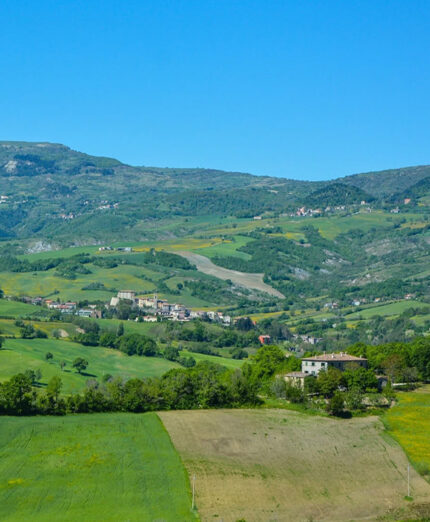 Il territorio del Montefeltro è un incrocio di varie culture, anche oltre quella romagnola e marchigiana