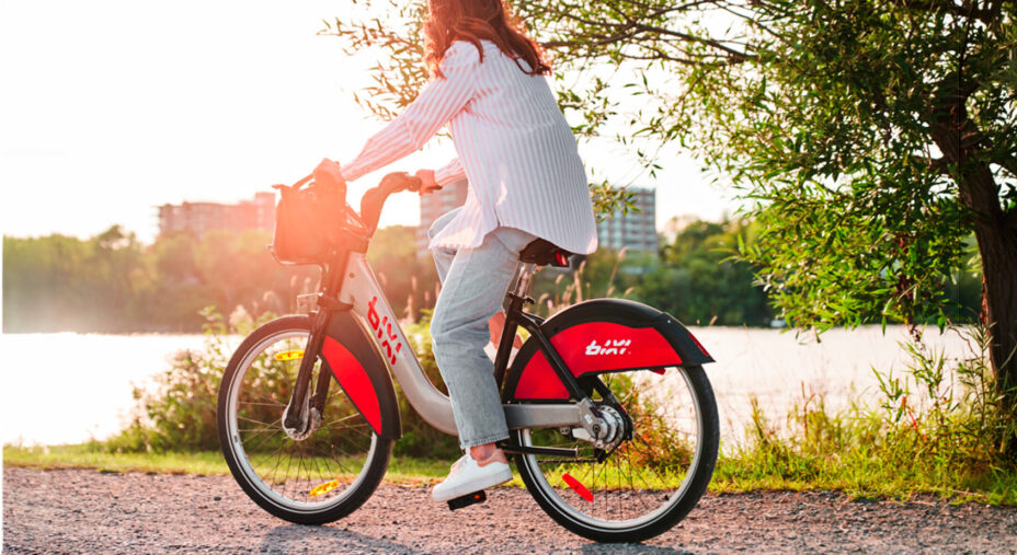 A Montreal è attivo un servizio di bike sharing dal nome BIXI: possibile acquistare le singole corse o abbonamenti mensili