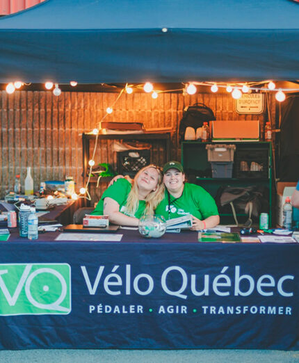 Velo Quebec è l'associazione che anima, ispira e costruisce le attività ciclistiche nello Stato