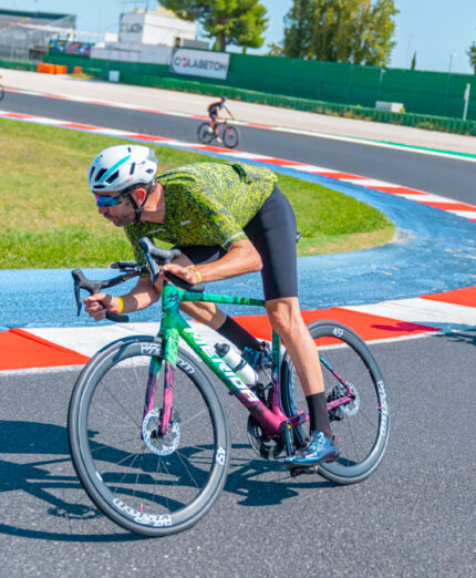 Una delle peculiarità dell'expo di Misano è la possibilità di provare in pista le bici di svariati marchi presenti (foto IBF)
