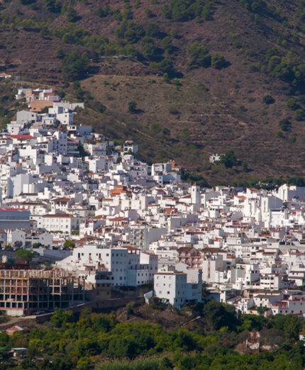Tolox, dove si svolge las logistica del Desafio, è uno dei villaggi bianchi di questo angolo di Andalucia